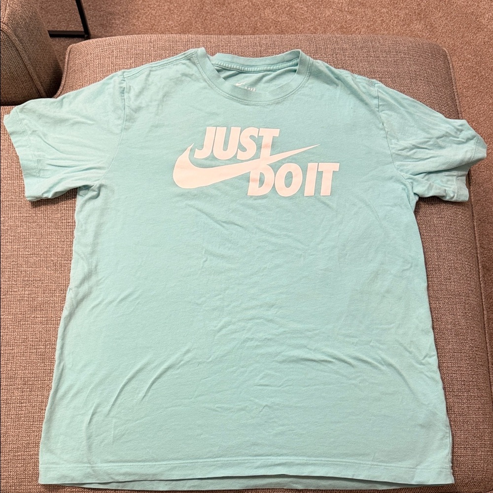 Nike T-Shirt, men’s large. Aqua/blue, Just Do It, EUC!